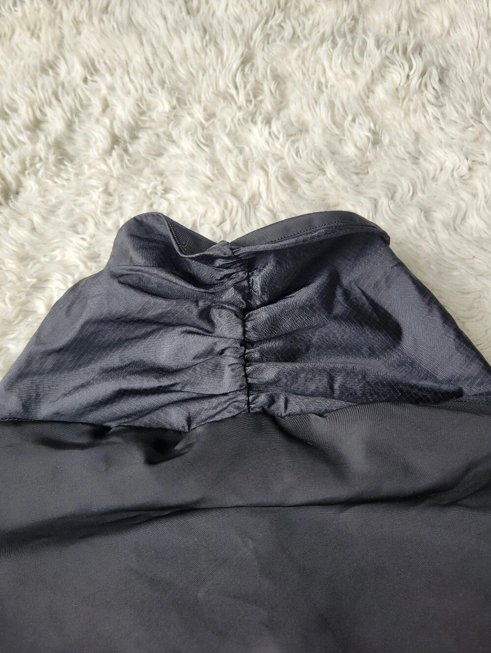 ALO Lightweight Takeaway Track Pullover in Black Small